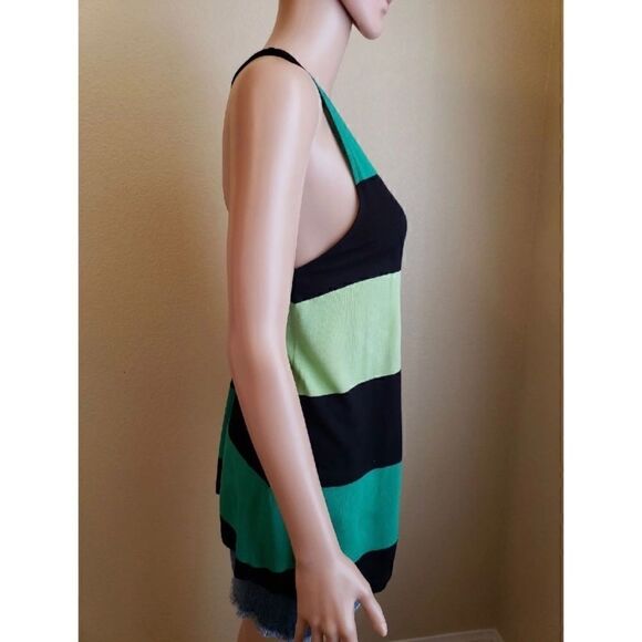 🖤 H&M green striped racerback knit tank - Picture 2 of 3